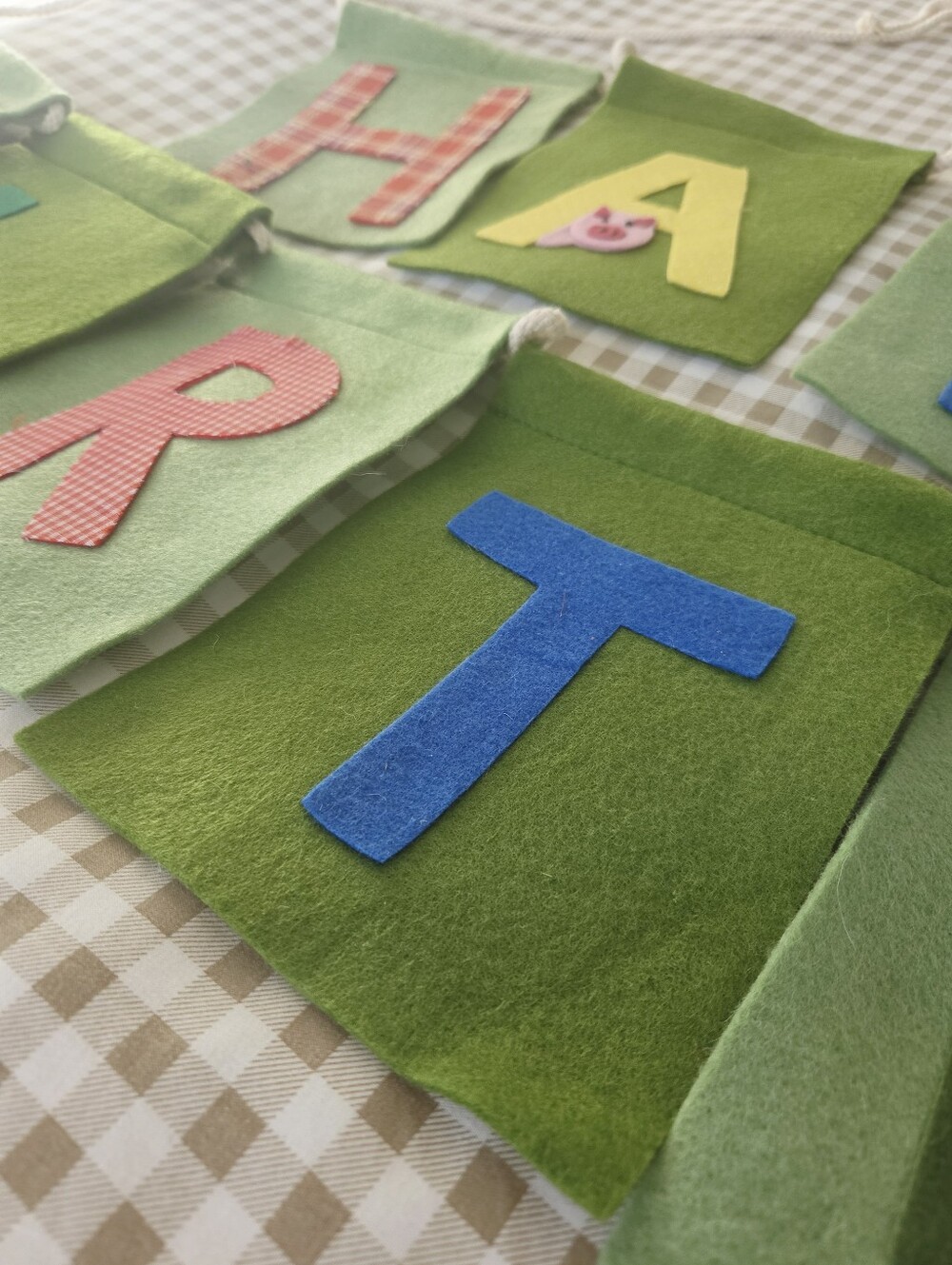 Pottery Barn Kids "Farm Party" Green Felt Birthday Banner With Plaids & Color - Picture 2 of 6